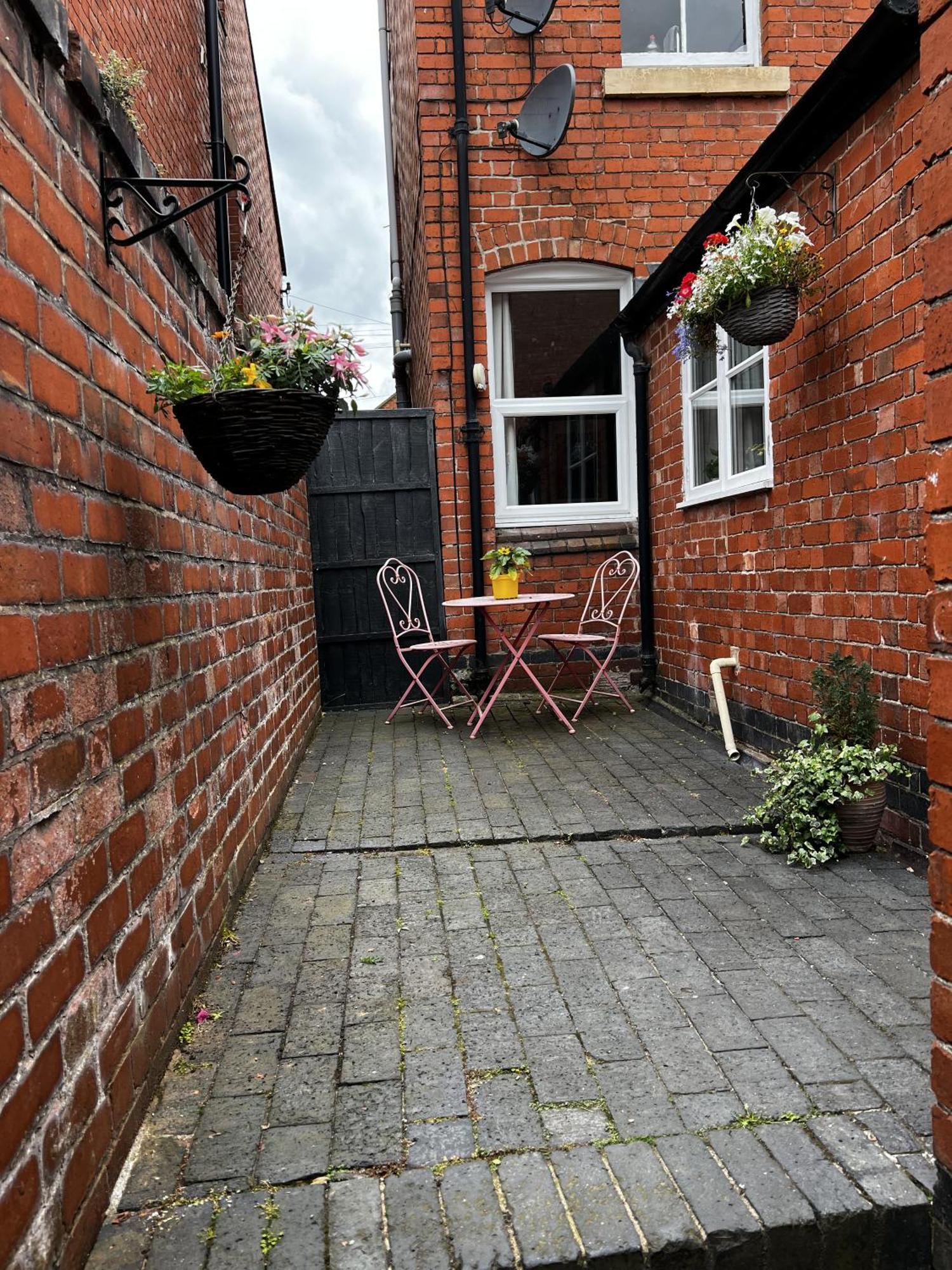 Cartref - Fully Equipped And Stunning Town Flat Apartment Shrewsbury Exterior photo
